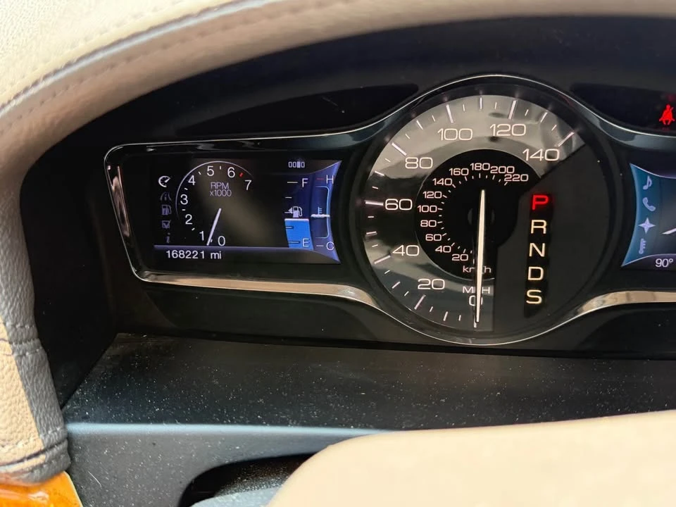 2013 Lincoln MKX - Image 10 of 16