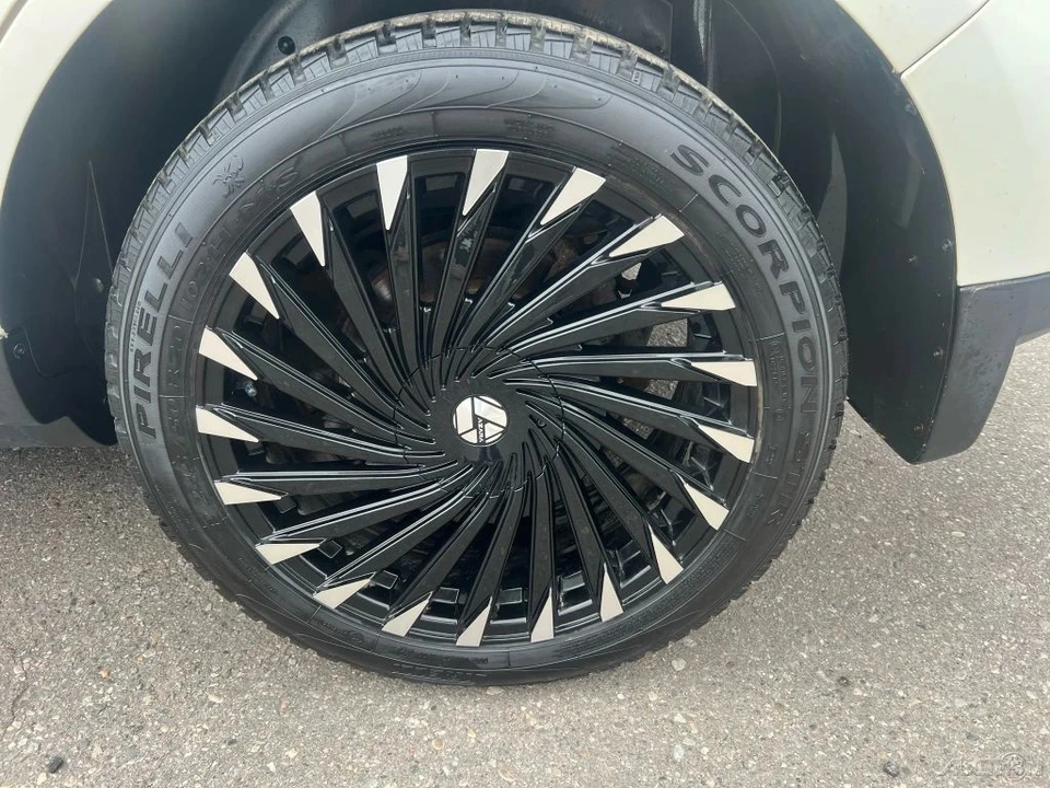 2013 Lincoln MKX - Image 10 of 12