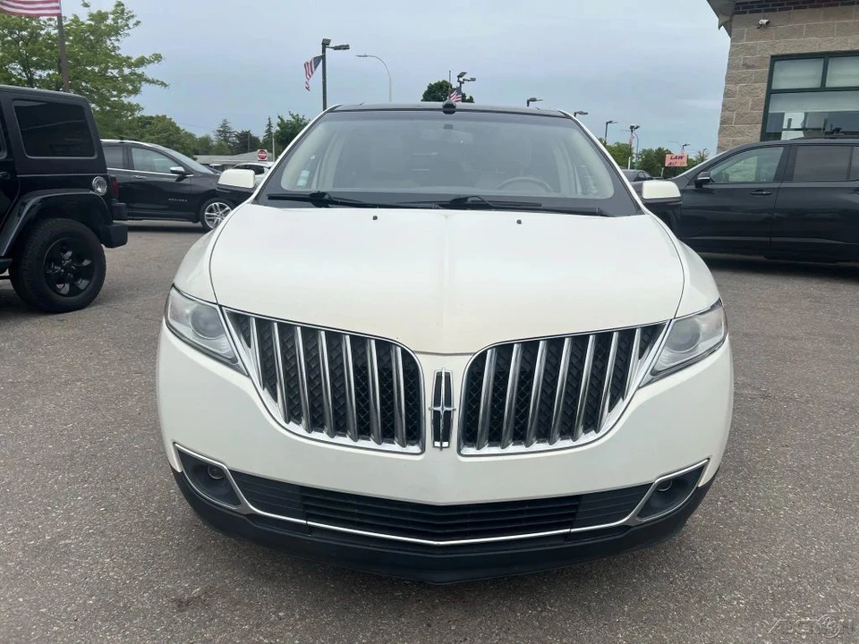2013 Lincoln MKX - Image 8 of 12