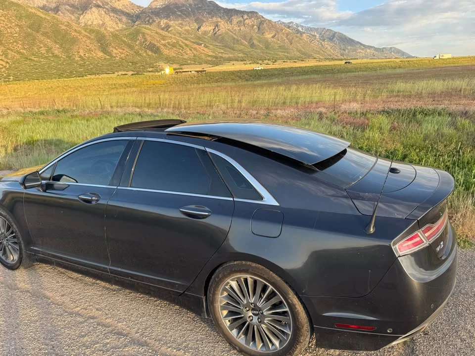 2013 Lincoln MKZ - Image 3 of 10