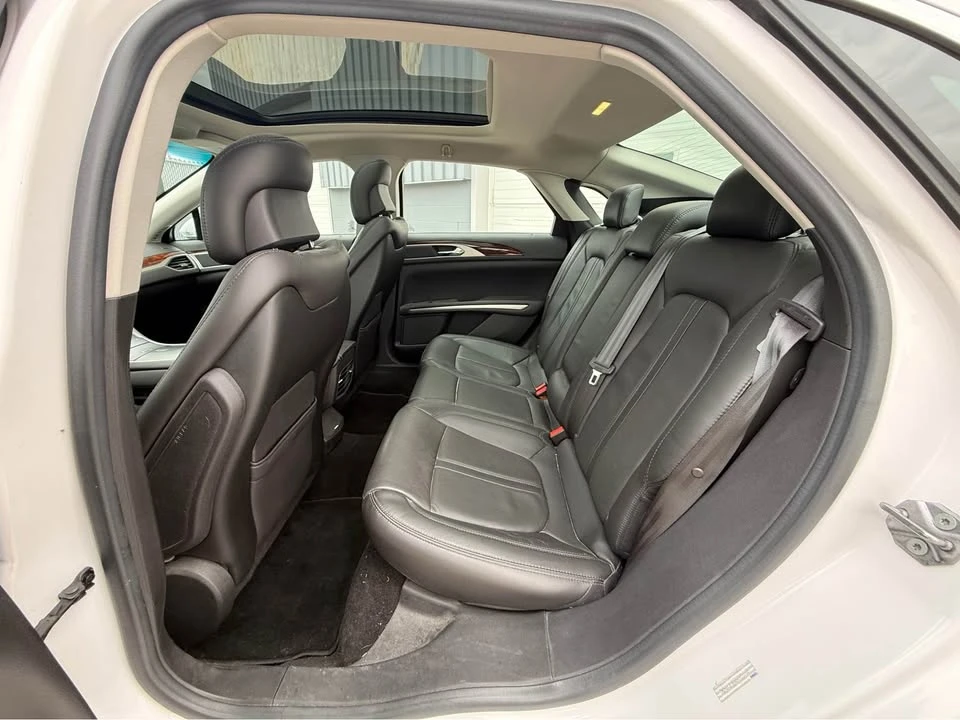 2013 Lincoln MKZ - Image 8 of 9