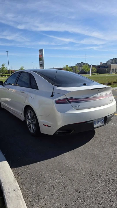 2013 Lincoln MKZ - Image 4 of 14