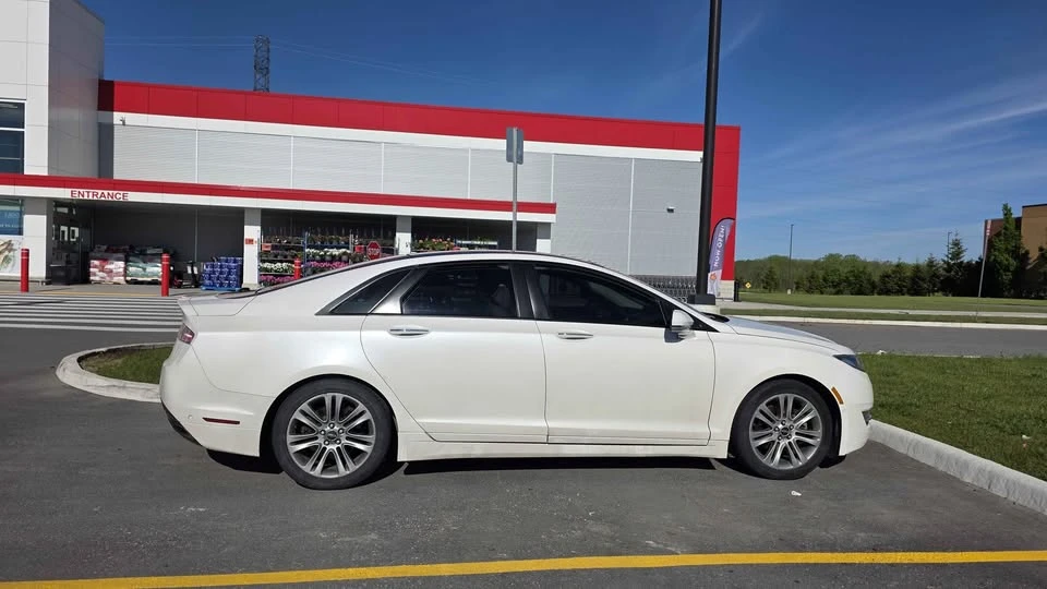 2013 Lincoln MKZ - Image 2 of 14
