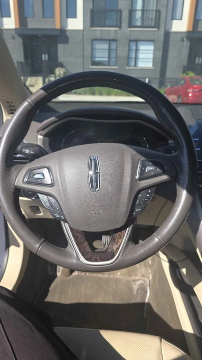2013 Lincoln MKZ - Image 11 of 14