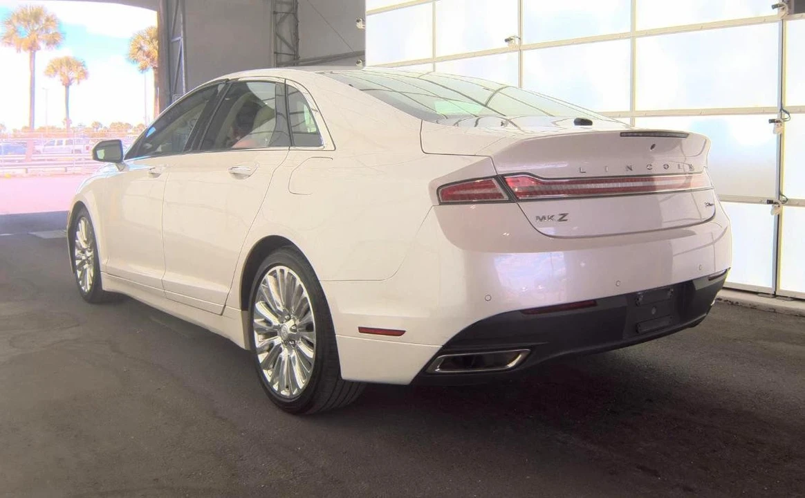 2013 Lincoln MKZ - Image 6 of 13