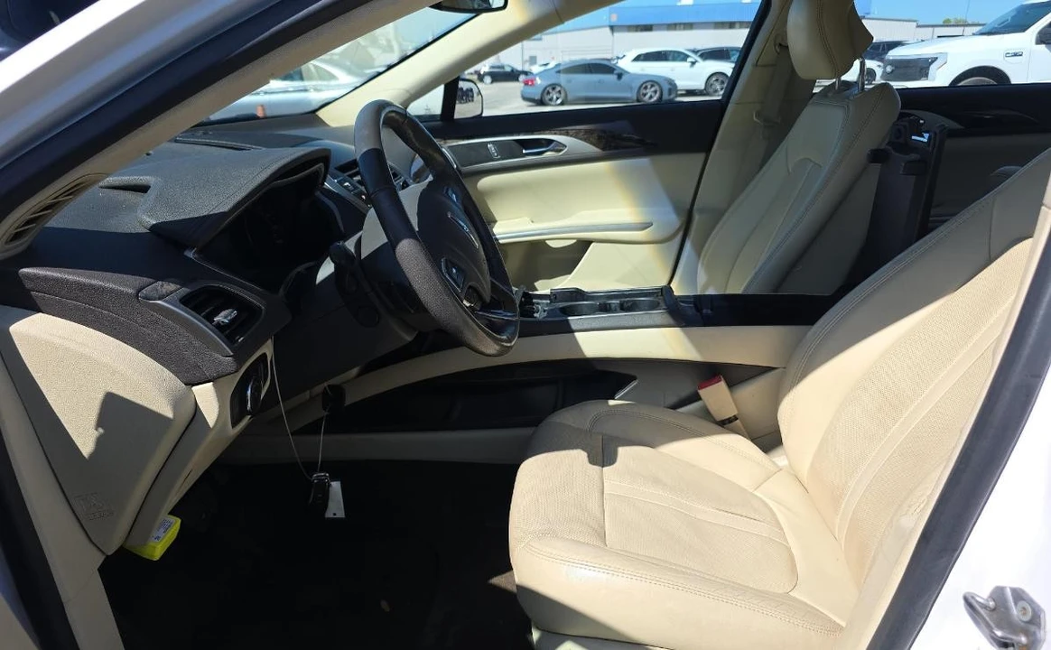 2013 Lincoln MKZ - Image 7 of 13