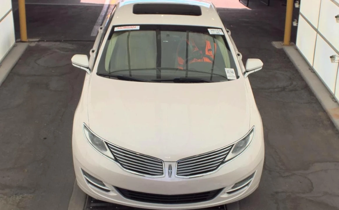 2013 Lincoln MKZ - Image 2 of 13