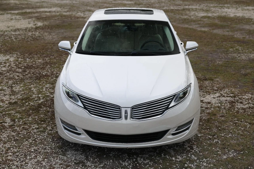 2013 Lincoln MKZ - Image 19 of 21