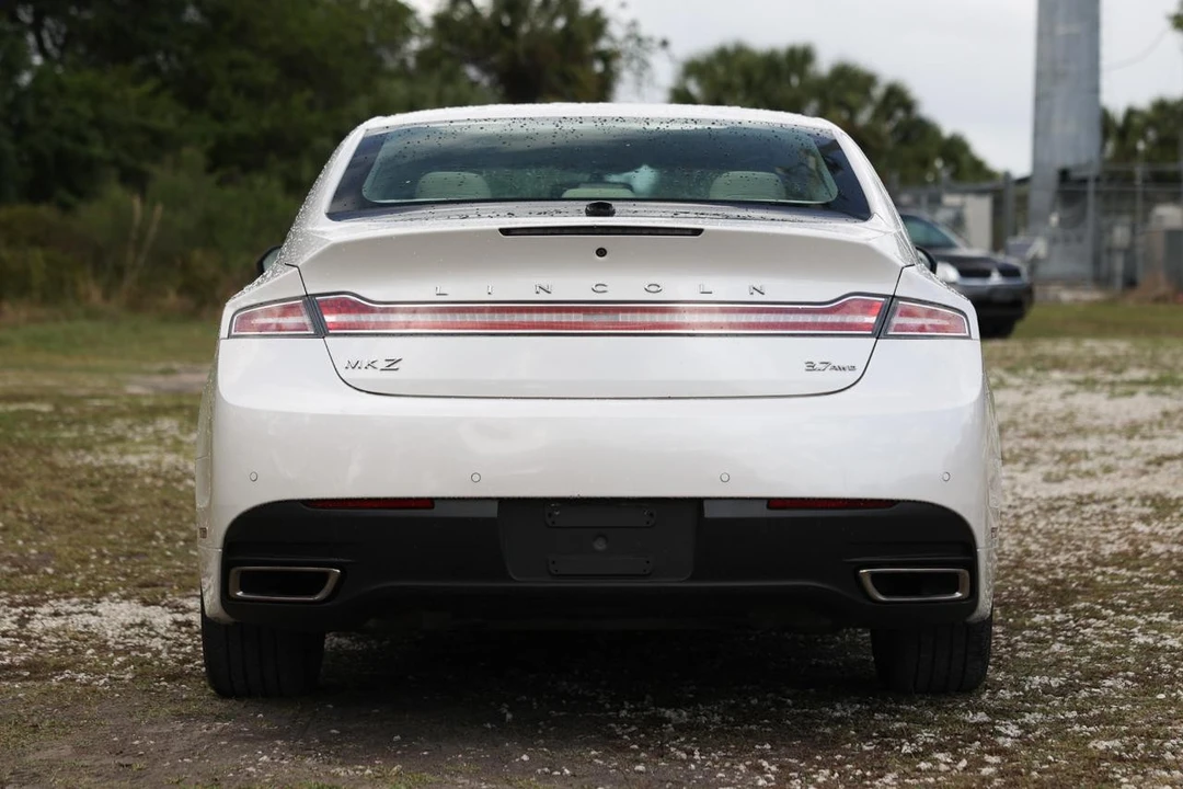 2013 Lincoln MKZ - Image 7 of 21