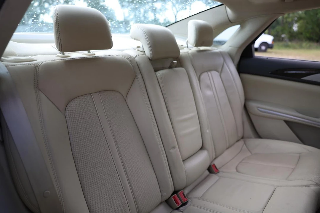 2013 Lincoln MKZ - Image 14 of 21