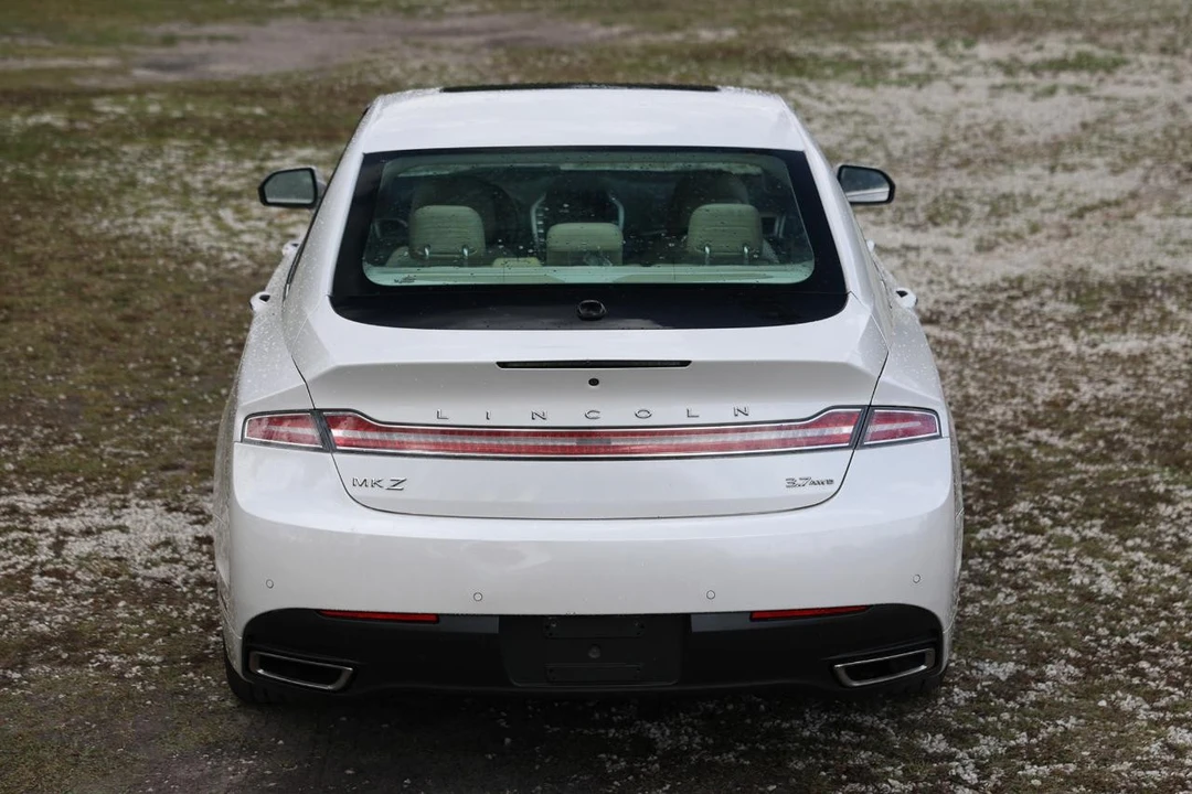 2013 Lincoln MKZ - Image 9 of 21