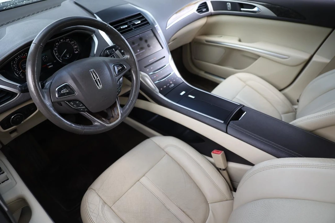 2013 Lincoln MKZ - Image 4 of 21