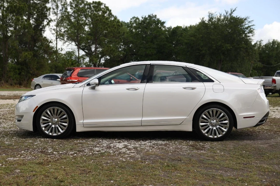 2013 Lincoln MKZ - Image 3 of 21