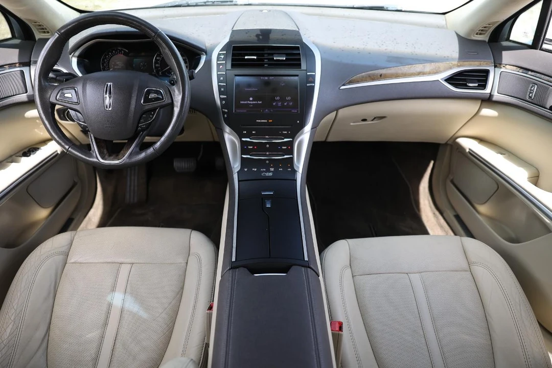 2013 Lincoln MKZ - Image 2 of 21