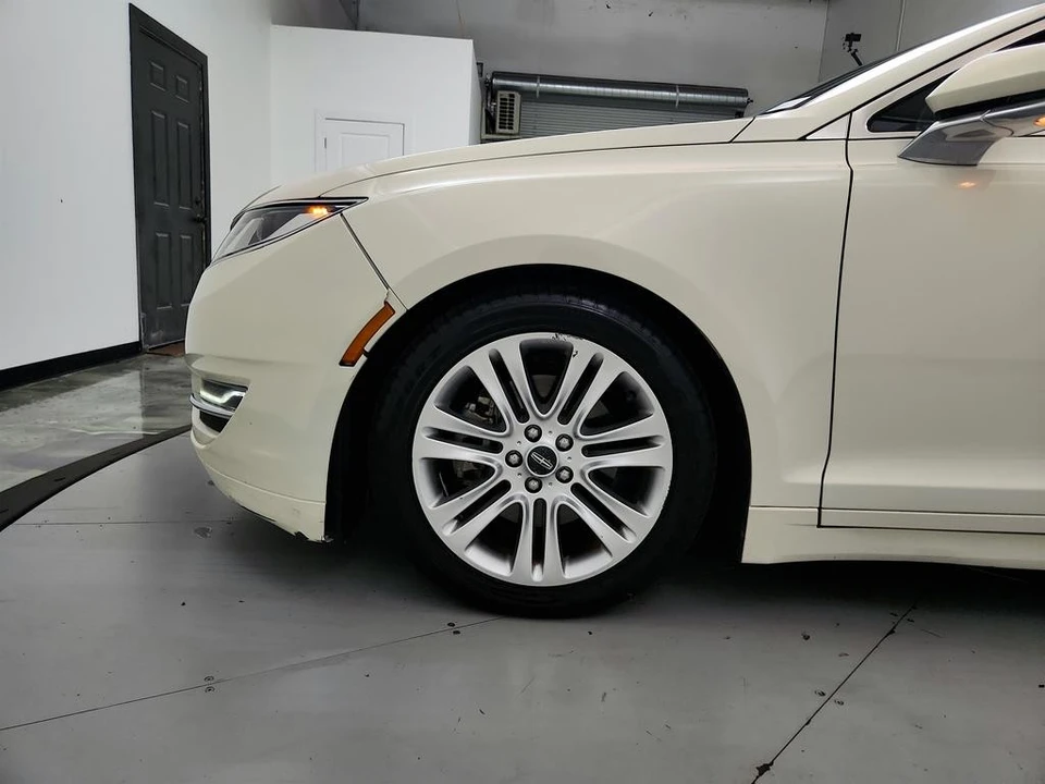 2013 Lincoln MKZ - Image 30 of 31