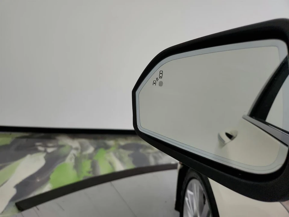 2013 Lincoln MKZ - Image 16 of 31