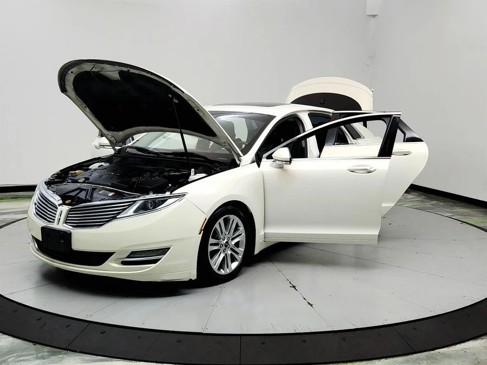 2013 Lincoln MKZ - Image 9 of 31