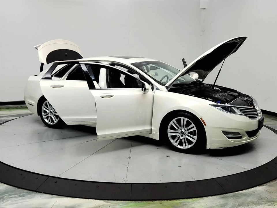 2013 Lincoln MKZ - Image 10 of 31
