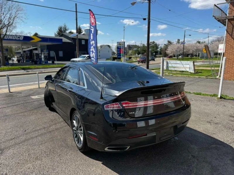 2013 Lincoln MKZ - Image 11 of 12