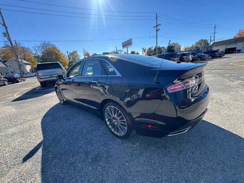 2013 Lincoln MKZ - Image 11 of 12