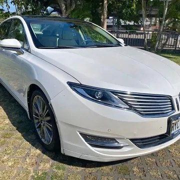 2013 Lincoln MKZ Base