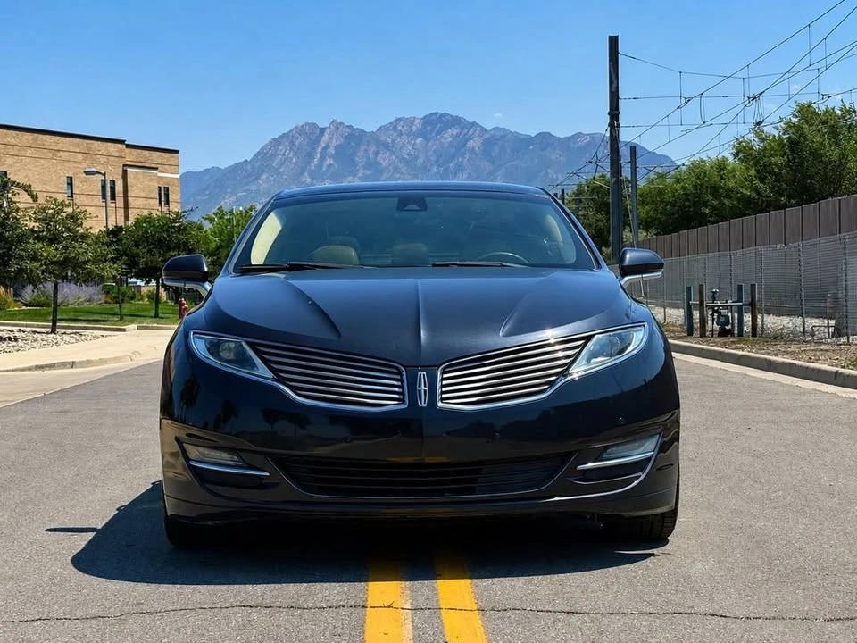 2013 Lincoln MKZ - Image 8 of 19