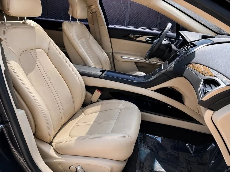 2013 Lincoln MKZ - Image 12 of 19