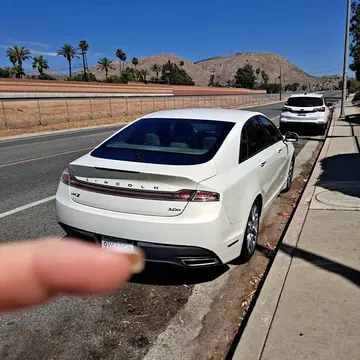 2013 Lincoln MKZ Hybrid Sedan 4D