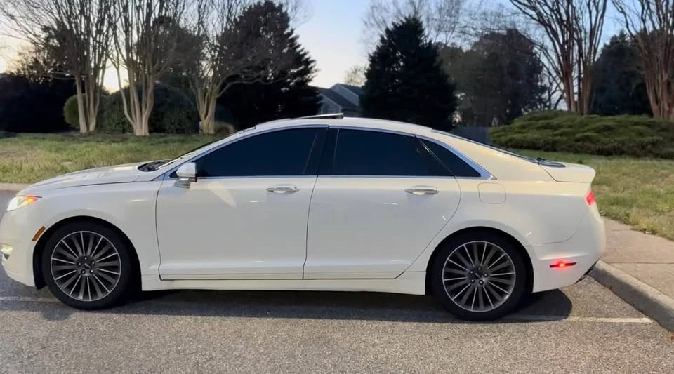 2013 Lincoln MKZ - Image 5 of 6