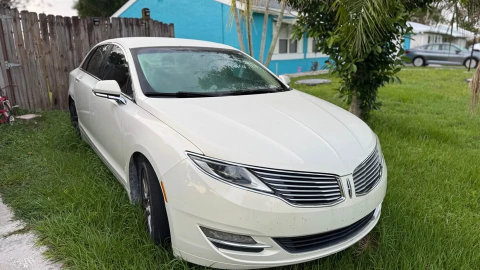 2013 Lincoln MKZ - Image 6 of 7