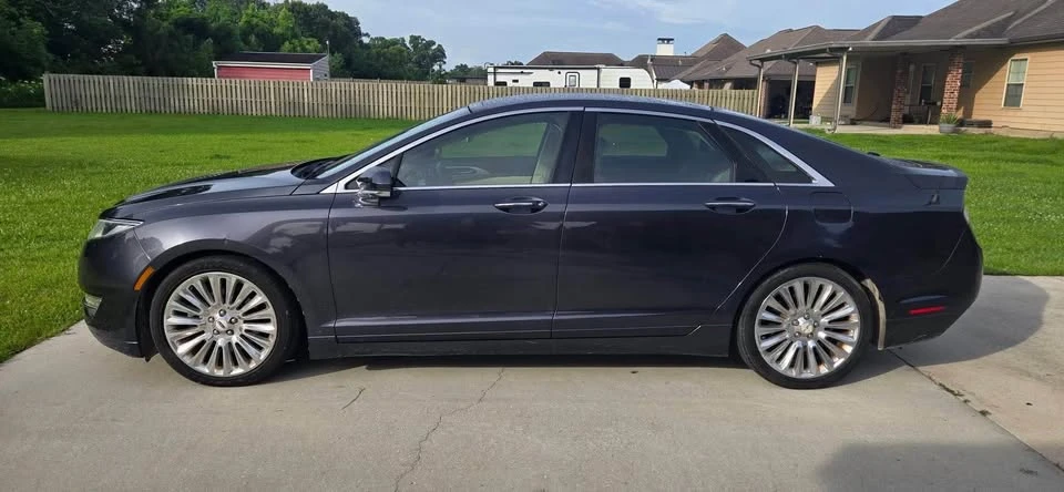 2013 Lincoln MKZ - Image 2 of 7