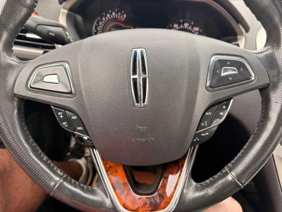 2013 Lincoln MKZ - Image 16 of 20