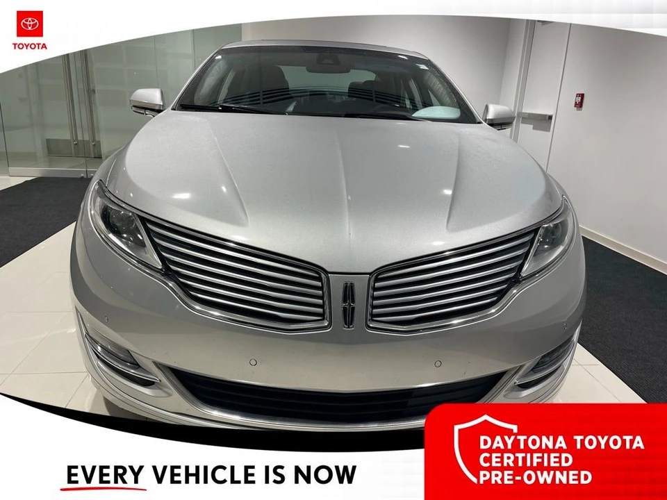 2013 Lincoln MKZ - Image 2 of 10