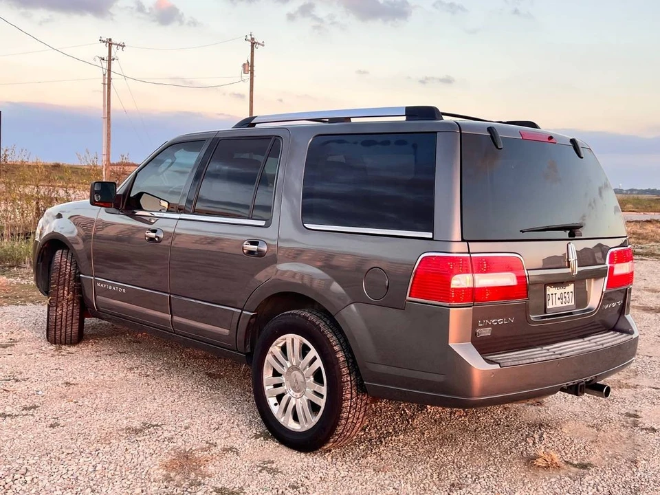 2013 Lincoln Navigator 3rd Gen - Image 8 of 20