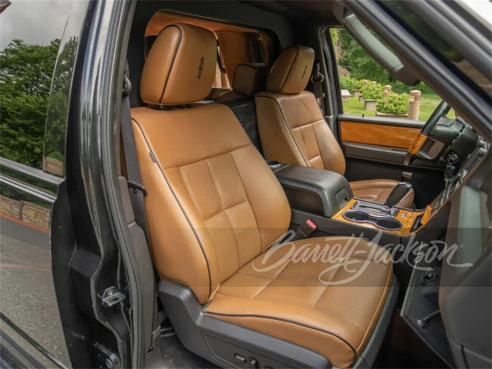 2013 Lincoln Navigator 3rd Gen - Image 5 of 6