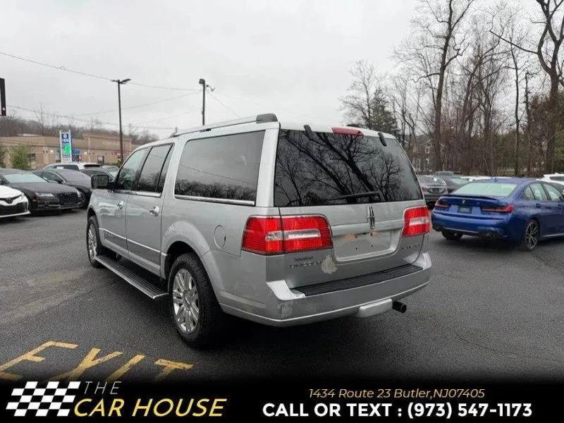 2013 Lincoln Navigator 3rd Gen - Image 10 of 12