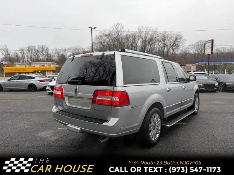 2013 Lincoln Navigator 3rd Gen - Image 8 of 12