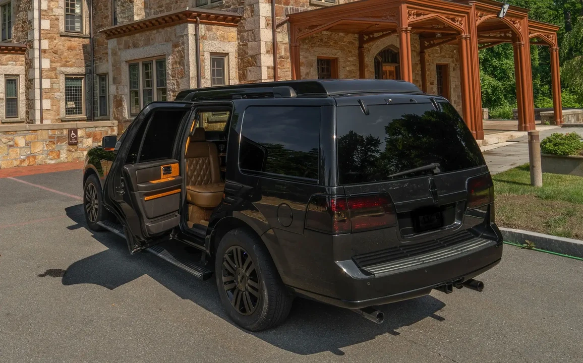 2013 Lincoln Navigator 3rd Gen - Image 6 of 6