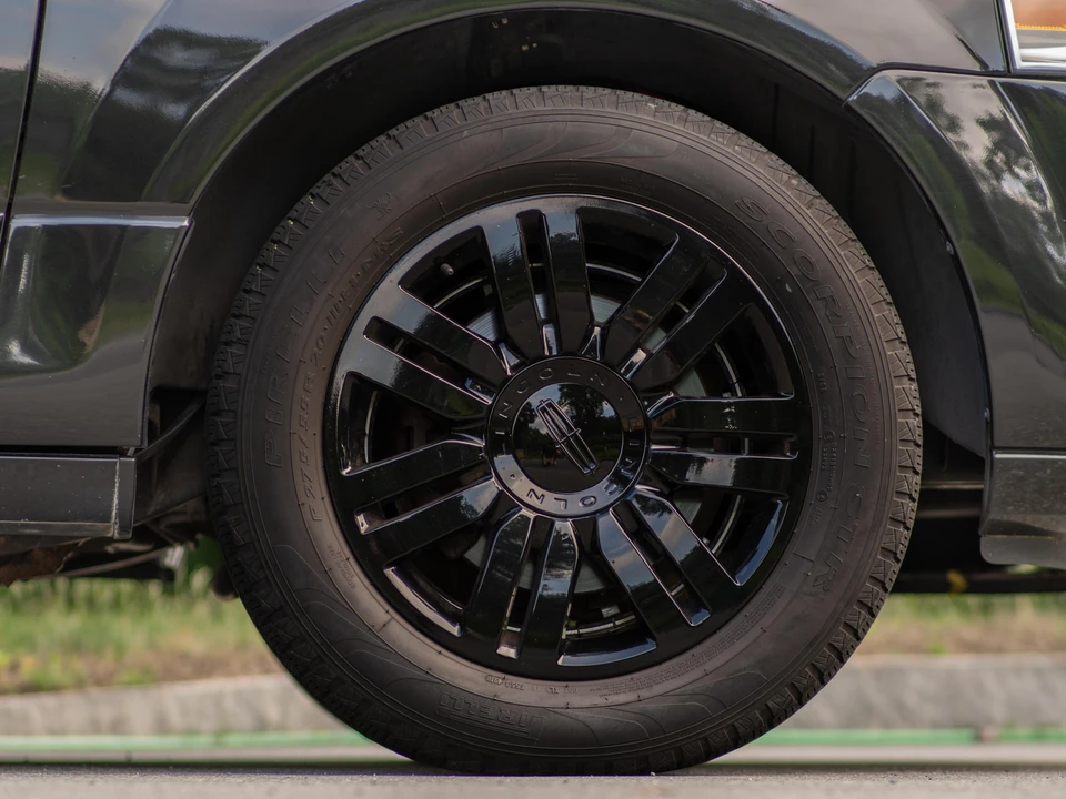 2013 Lincoln Navigator 3rd Gen - Image 22 of 31