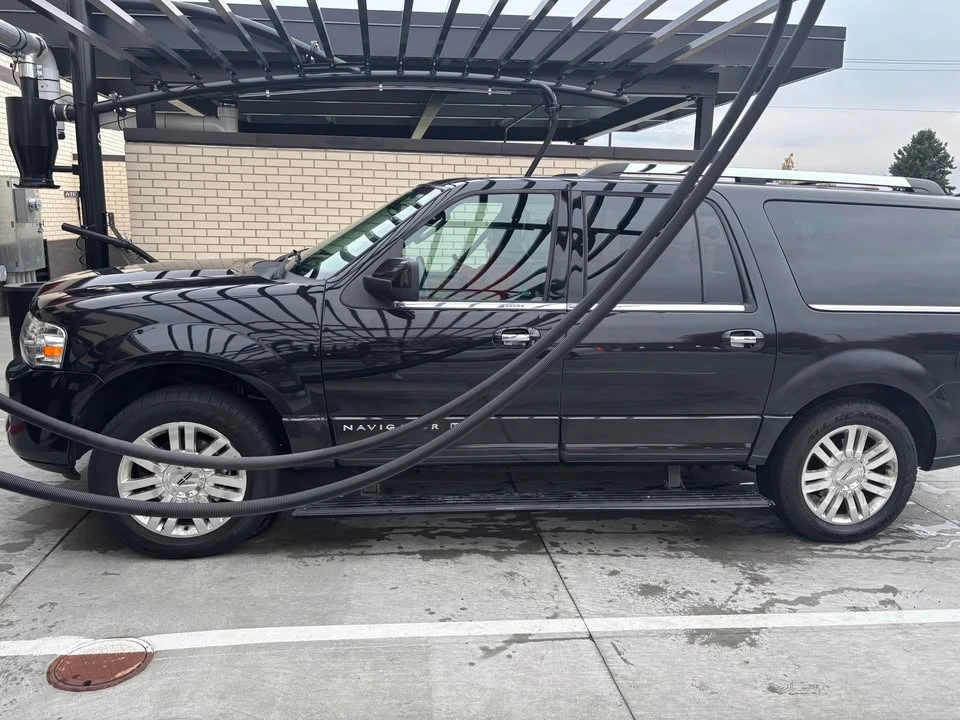 2013 Lincoln Navigator 3rd Gen - Image 3 of 15