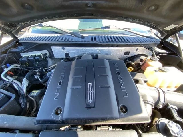 2013 Lincoln Navigator 3rd Gen - Image 11 of 12