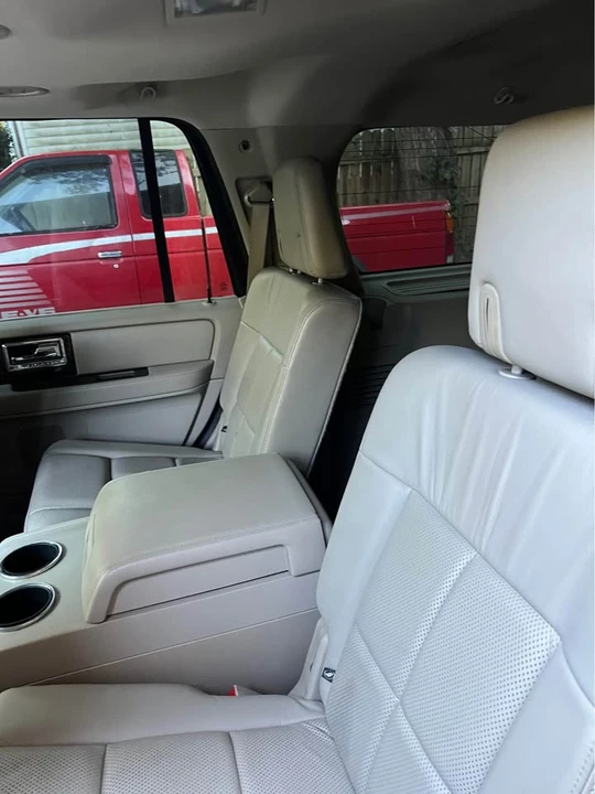 2013 Lincoln Navigator 3rd Gen - Image 10 of 13