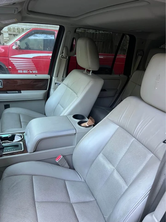 2013 Lincoln Navigator 3rd Gen - Image 8 of 13