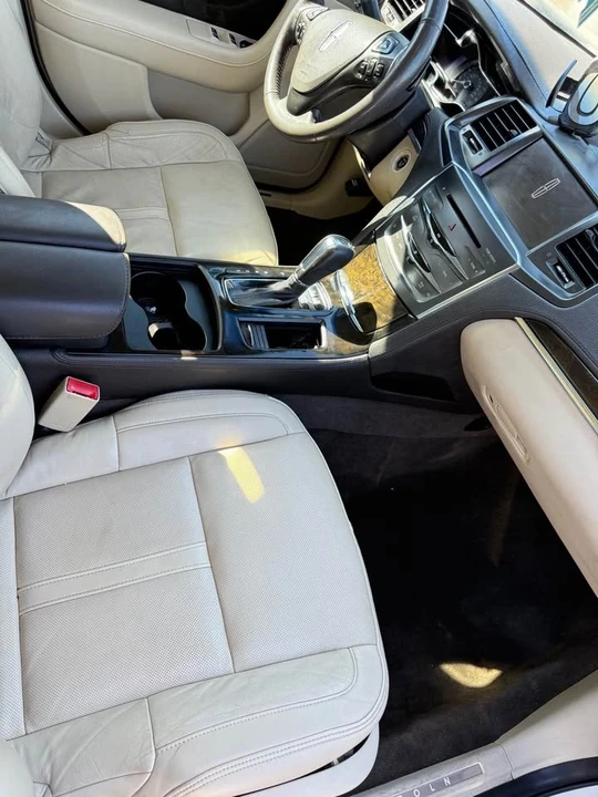 2013 Lincoln MKS - Image 6 of 12