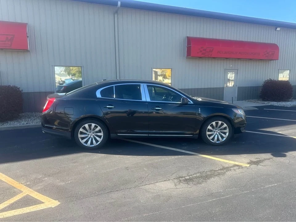 2013 Lincoln MKS - Image 9 of 17
