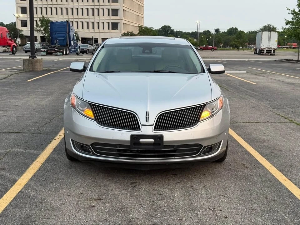 2013 Lincoln MKS - Image 10 of 14