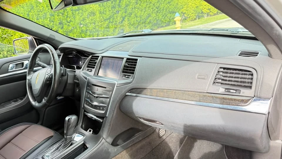 2013 Lincoln MKS - Image 12 of 18