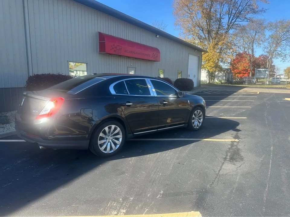 2013 Lincoln MKS - Image 11 of 17