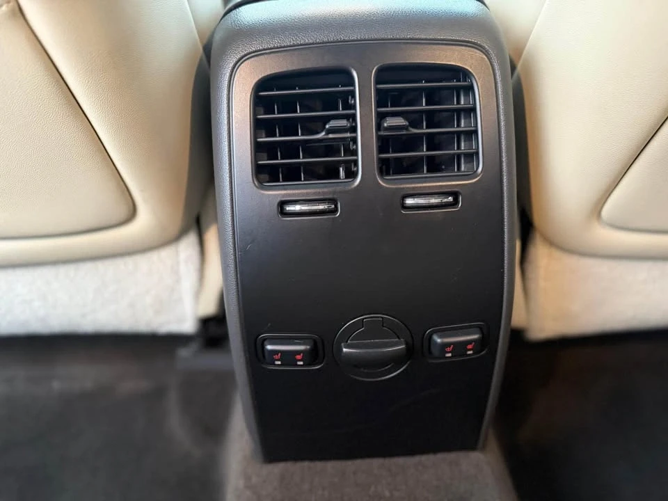 2013 Lincoln MKS - Image 9 of 14