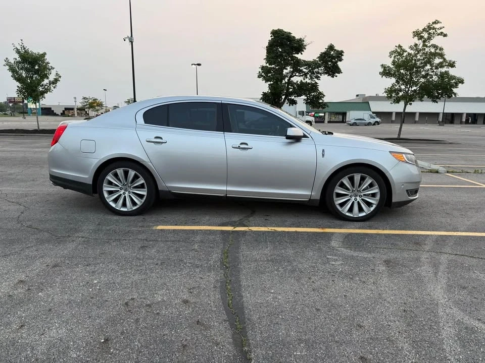 2013 Lincoln MKS - Image 2 of 14